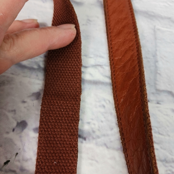 Margot cognac leather crossbody bag - Picture 5 of 15